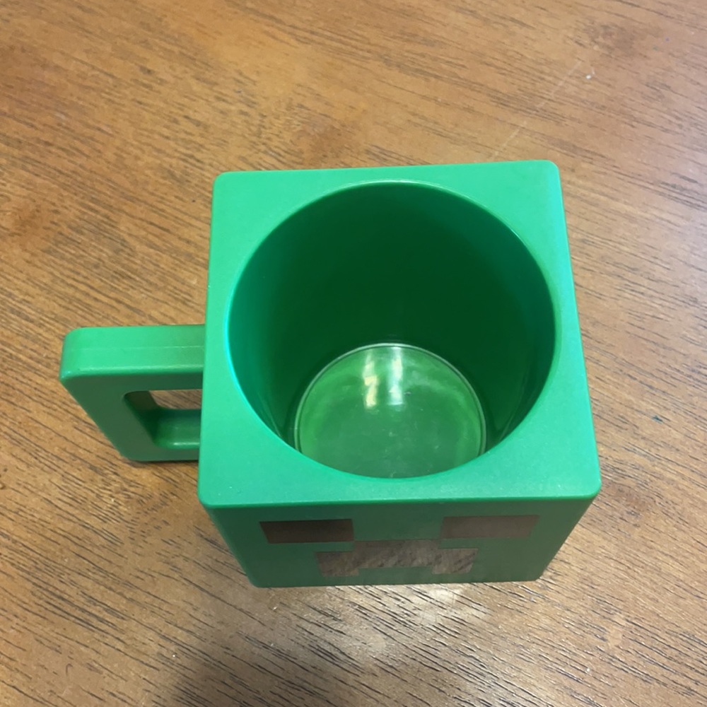 Minecraft Cup - Picture 2 of 3